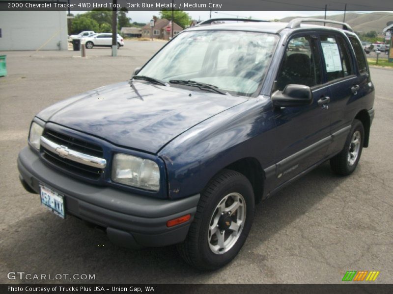 Dark Blue Metallic / Medium Gray 2000 Chevrolet Tracker 4WD Hard Top