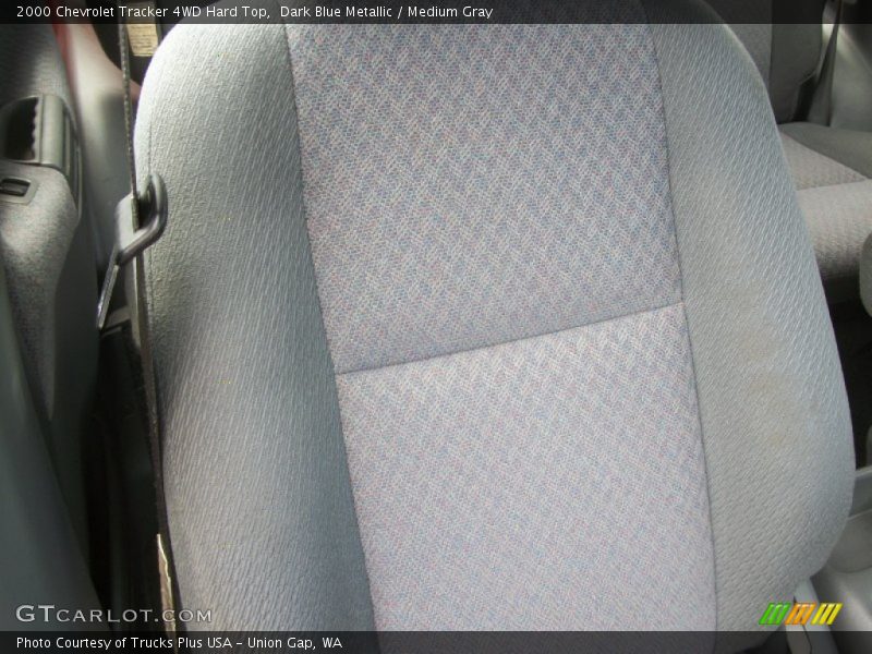 Dark Blue Metallic / Medium Gray 2000 Chevrolet Tracker 4WD Hard Top