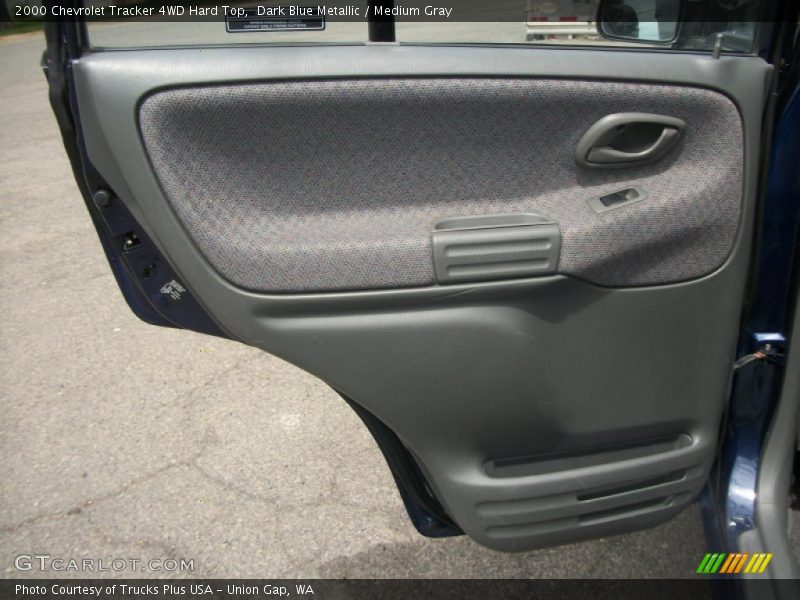 Dark Blue Metallic / Medium Gray 2000 Chevrolet Tracker 4WD Hard Top