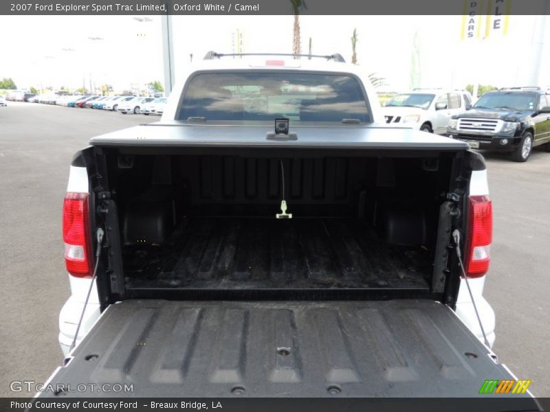 Oxford White / Camel 2007 Ford Explorer Sport Trac Limited