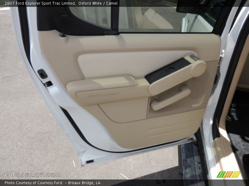 Oxford White / Camel 2007 Ford Explorer Sport Trac Limited