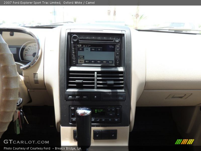 Oxford White / Camel 2007 Ford Explorer Sport Trac Limited