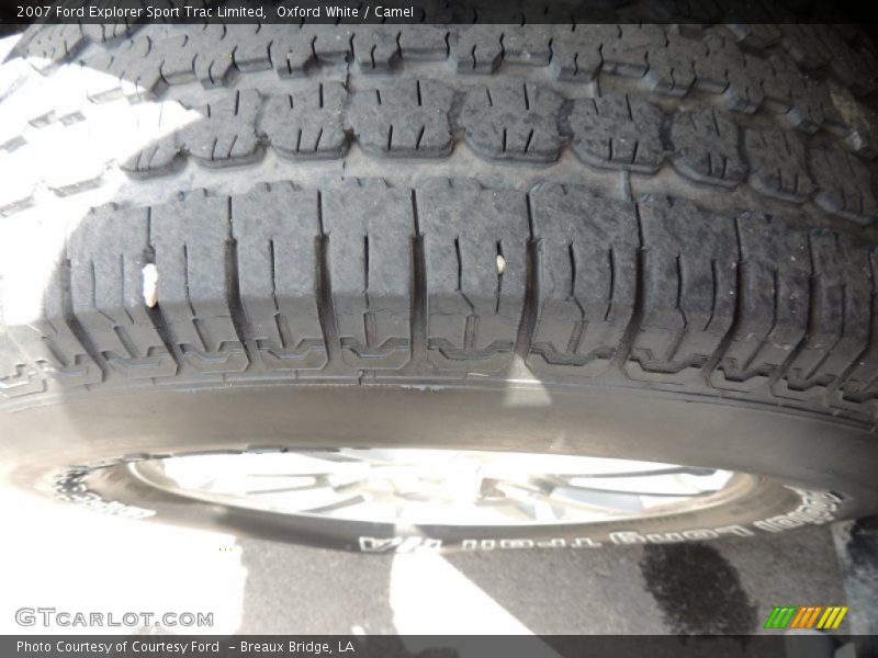 Oxford White / Camel 2007 Ford Explorer Sport Trac Limited