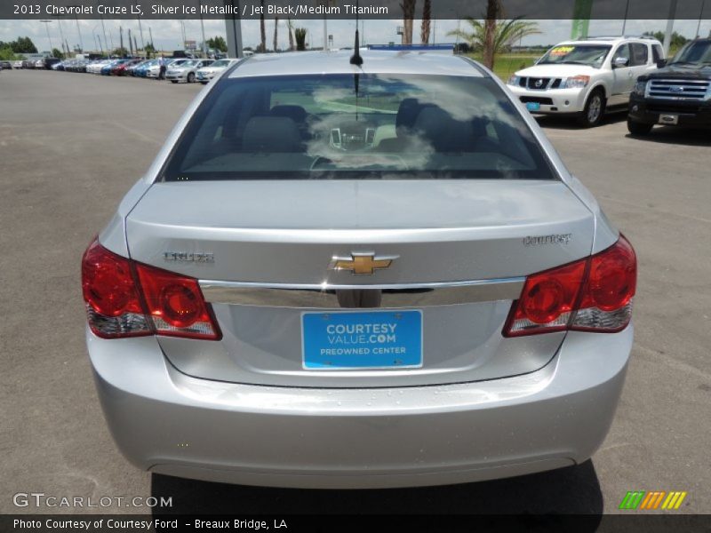Silver Ice Metallic / Jet Black/Medium Titanium 2013 Chevrolet Cruze LS