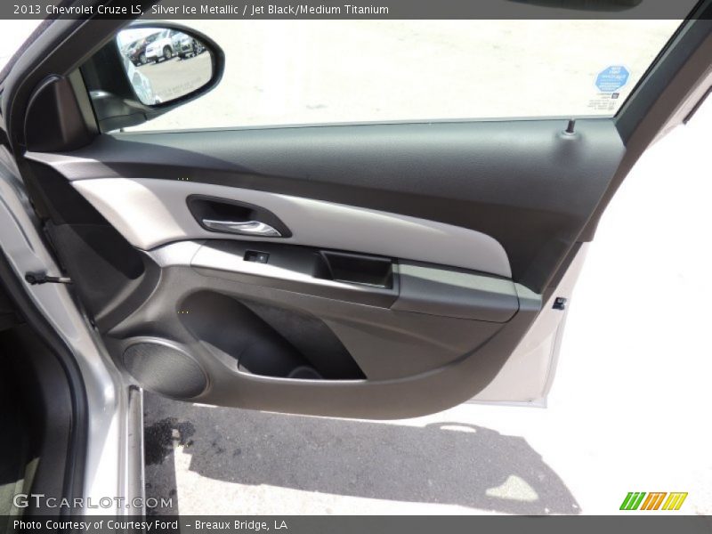 Silver Ice Metallic / Jet Black/Medium Titanium 2013 Chevrolet Cruze LS