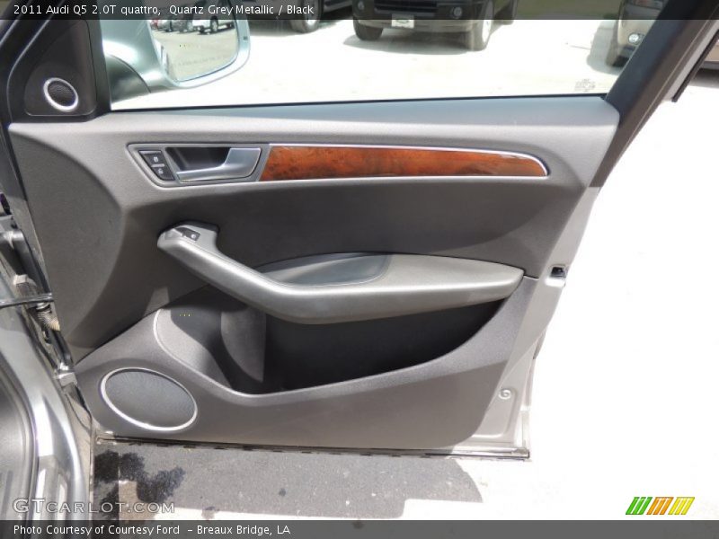 Quartz Grey Metallic / Black 2011 Audi Q5 2.0T quattro