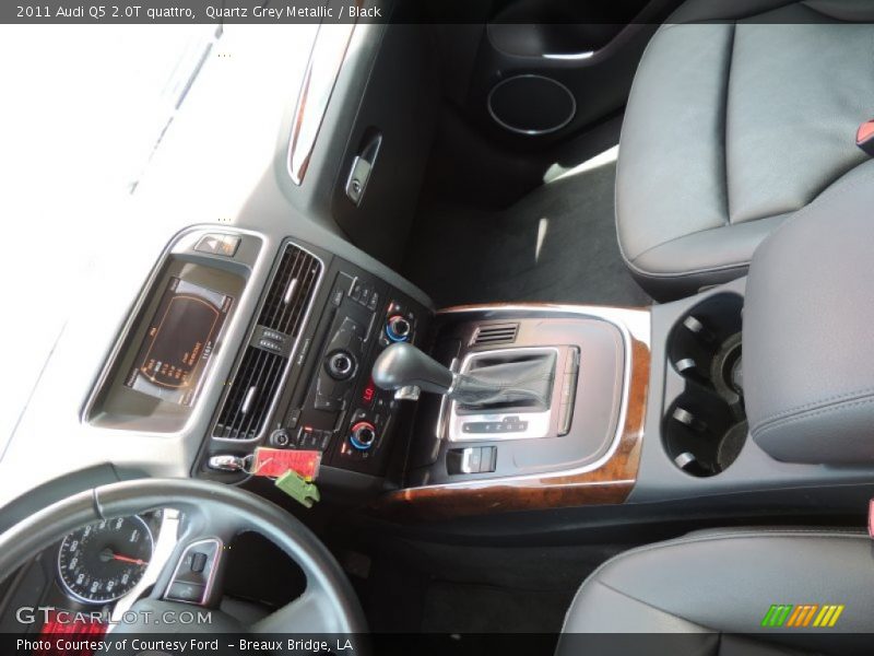 Quartz Grey Metallic / Black 2011 Audi Q5 2.0T quattro