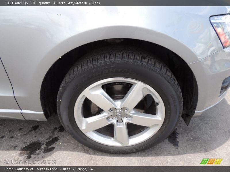 Quartz Grey Metallic / Black 2011 Audi Q5 2.0T quattro