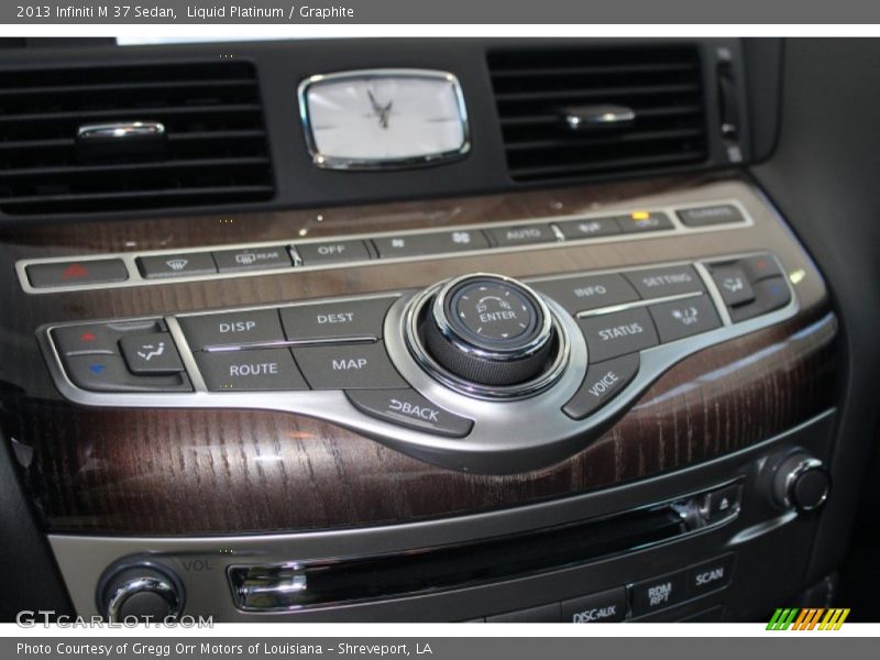 Controls of 2013 M 37 Sedan