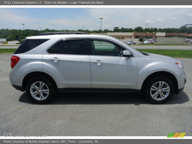 Silver Ice Metallic / Light Titanium/Jet Black 2011 Chevrolet Equinox LT