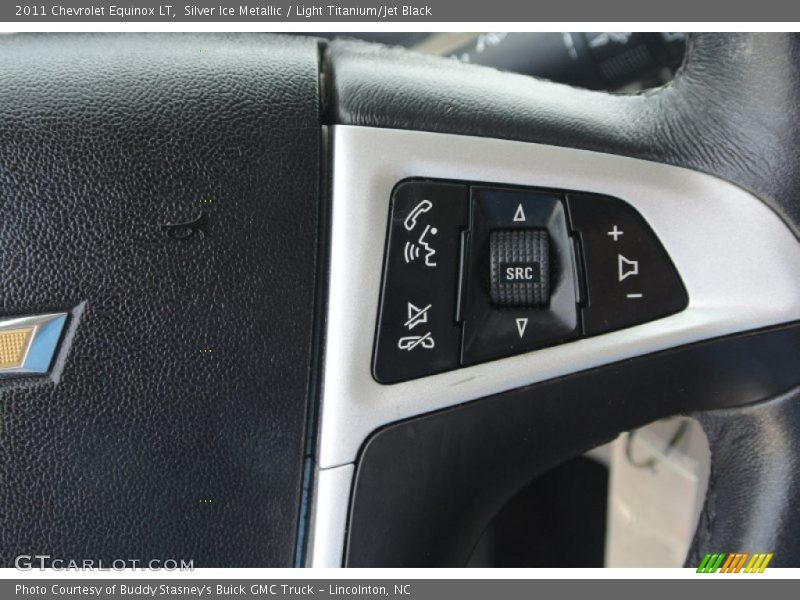 Silver Ice Metallic / Light Titanium/Jet Black 2011 Chevrolet Equinox LT