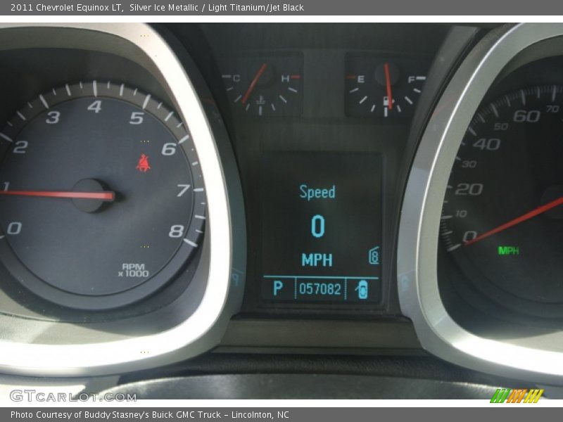 Silver Ice Metallic / Light Titanium/Jet Black 2011 Chevrolet Equinox LT