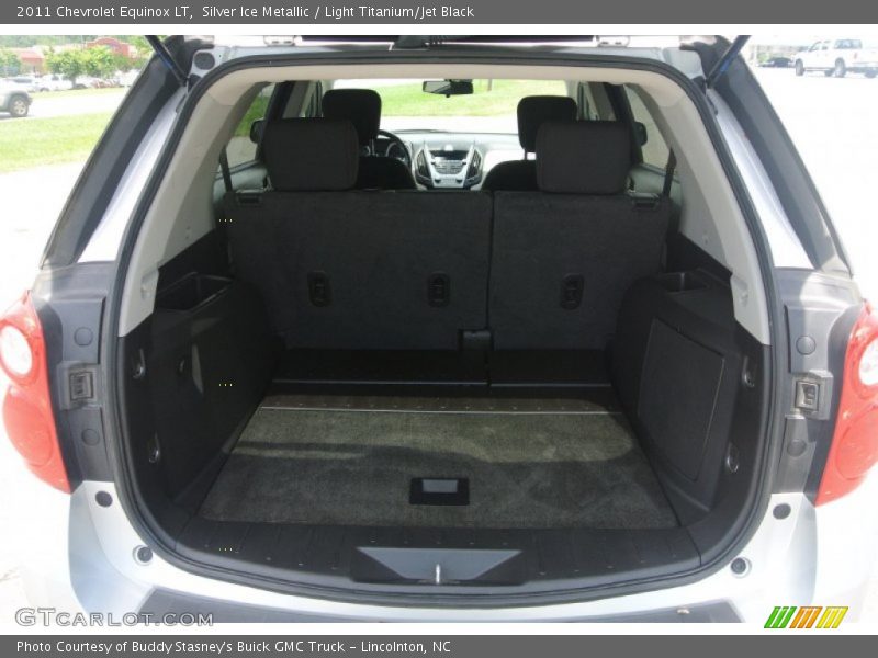 Silver Ice Metallic / Light Titanium/Jet Black 2011 Chevrolet Equinox LT