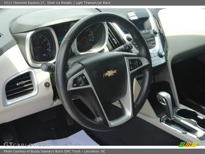Silver Ice Metallic / Light Titanium/Jet Black 2011 Chevrolet Equinox LT