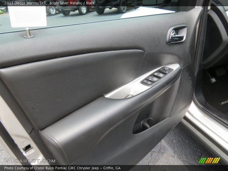 Bright Silver Metallic / Black 2013 Dodge Journey SXT