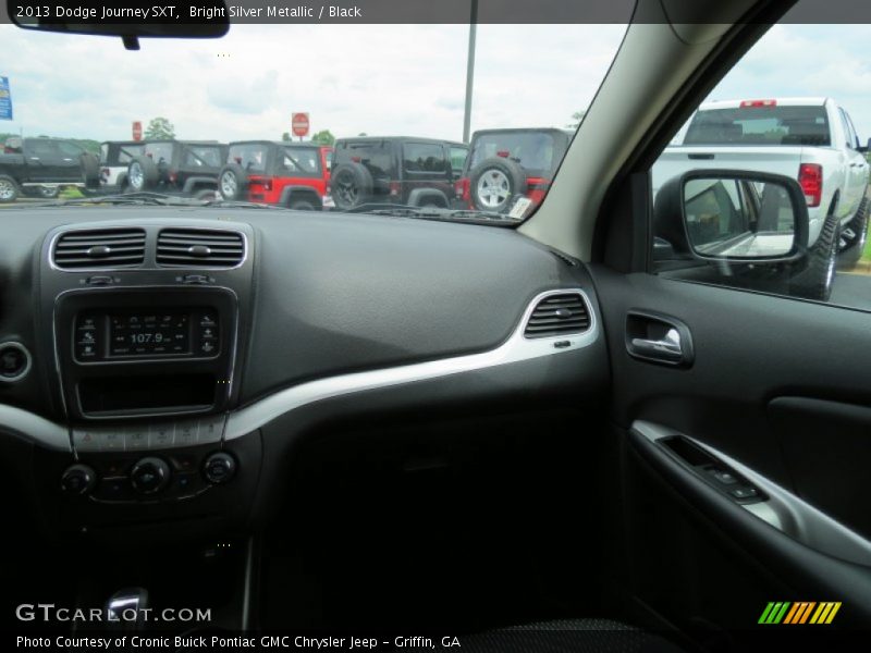 Bright Silver Metallic / Black 2013 Dodge Journey SXT