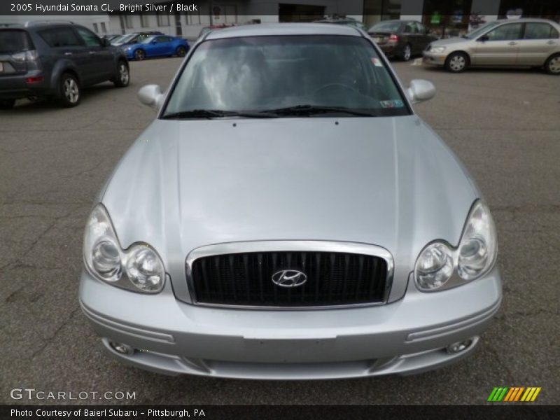 Bright Silver / Black 2005 Hyundai Sonata GL
