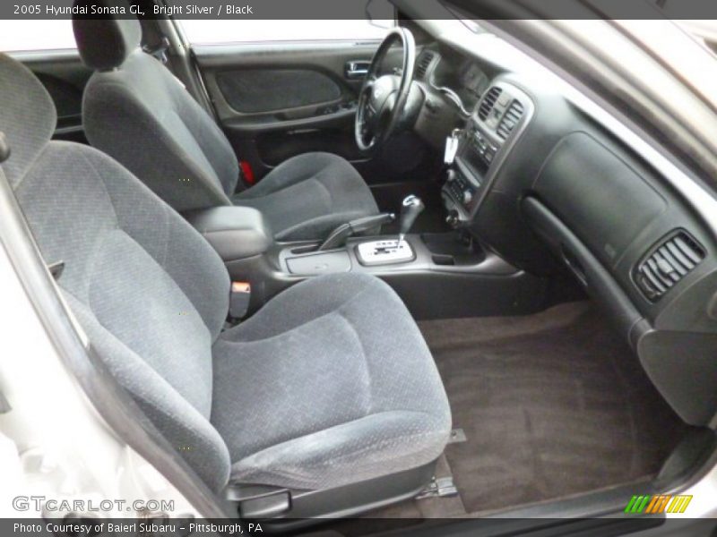 Front Seat of 2005 Sonata GL