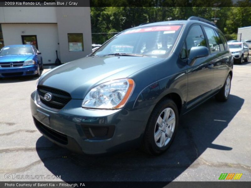 Front 3/4 View of 2009 Rondo LX