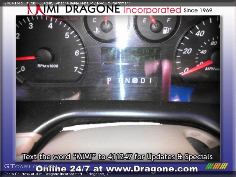 Arizona Beige Metallic / Medium Parchment 2004 Ford Taurus SE Sedan