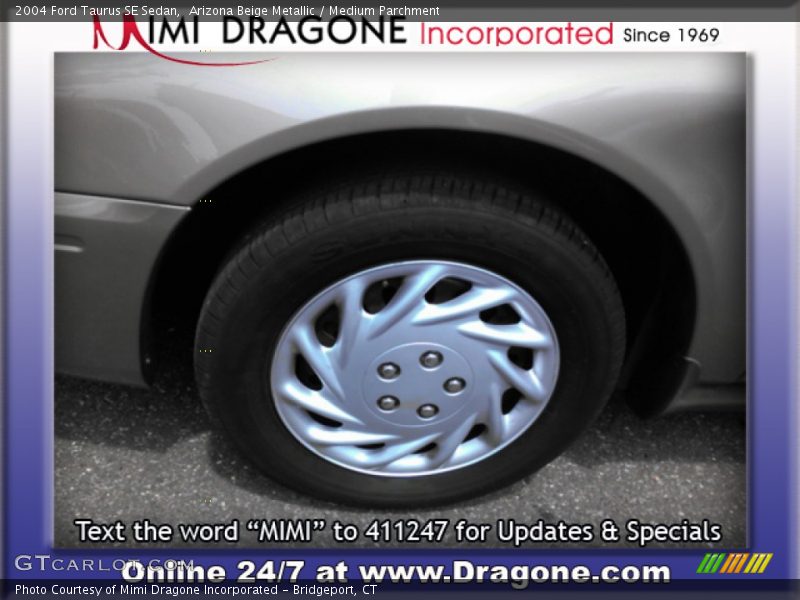 Arizona Beige Metallic / Medium Parchment 2004 Ford Taurus SE Sedan
