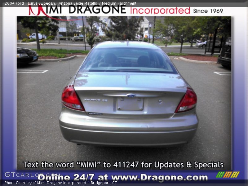 Arizona Beige Metallic / Medium Parchment 2004 Ford Taurus SE Sedan