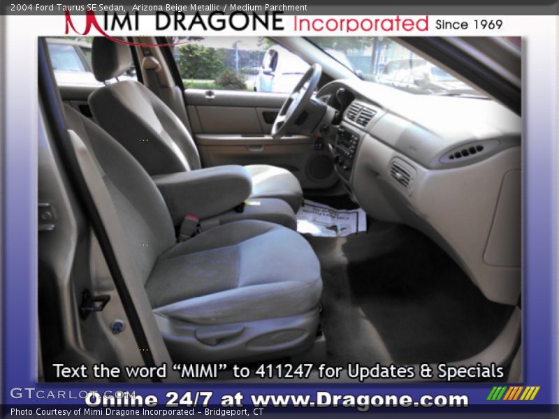 Arizona Beige Metallic / Medium Parchment 2004 Ford Taurus SE Sedan