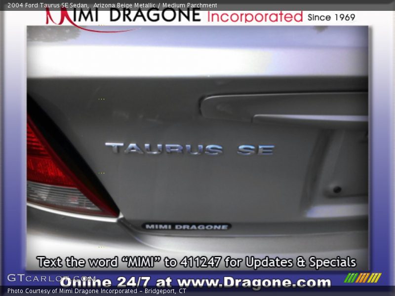 Arizona Beige Metallic / Medium Parchment 2004 Ford Taurus SE Sedan