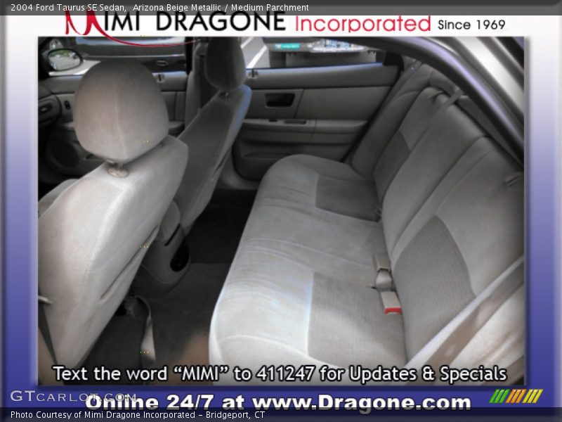 Arizona Beige Metallic / Medium Parchment 2004 Ford Taurus SE Sedan