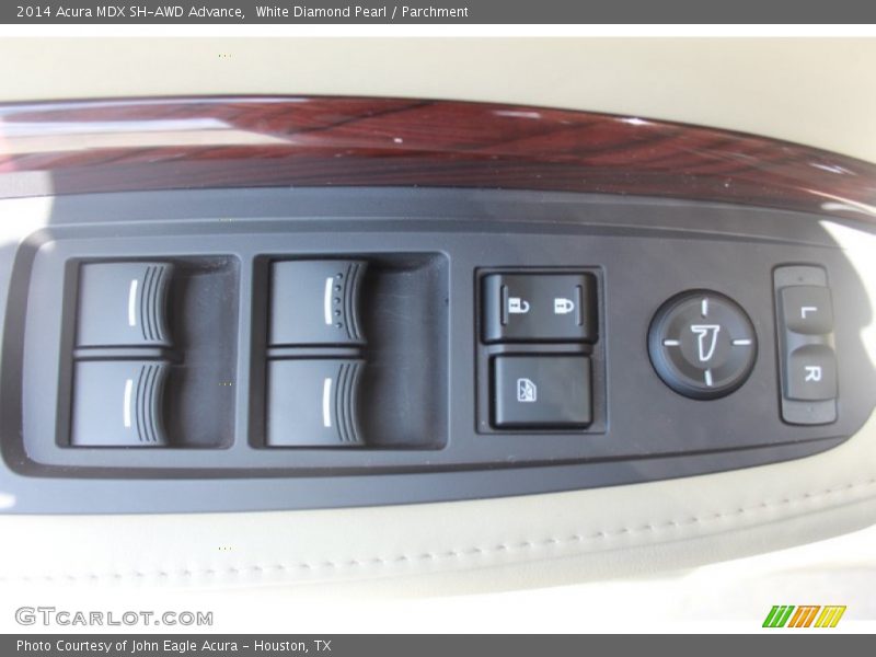 Controls of 2014 MDX SH-AWD Advance