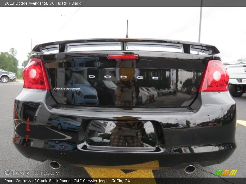 Black / Black 2013 Dodge Avenger SE V6