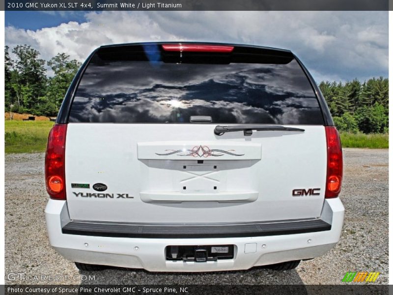 Summit White / Light Titanium 2010 GMC Yukon XL SLT 4x4