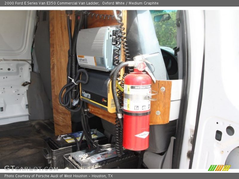 Oxford White / Medium Graphite 2000 Ford E Series Van E350 Commercial Van Ladder