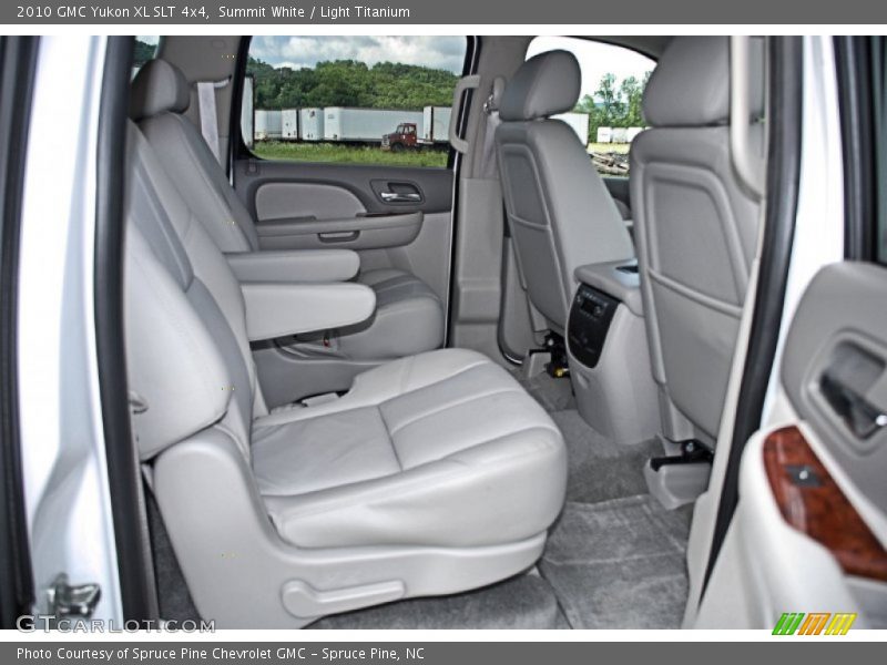 Rear Seat of 2010 Yukon XL SLT 4x4