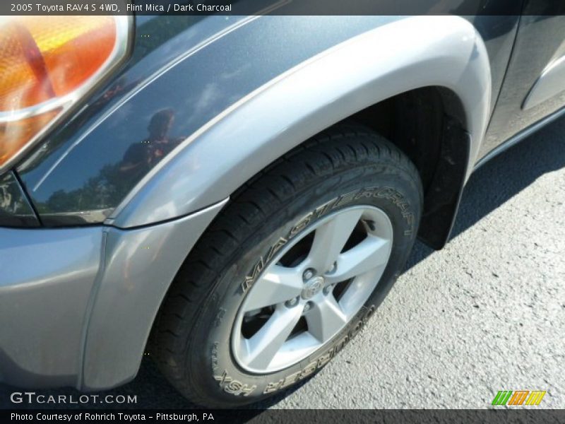 Flint Mica / Dark Charcoal 2005 Toyota RAV4 S 4WD