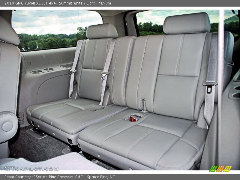 Rear Seat of 2010 Yukon XL SLT 4x4