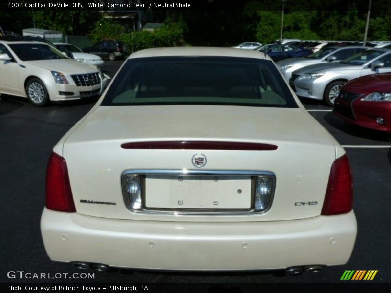 White Diamond Pearl / Neutral Shale 2002 Cadillac DeVille DHS