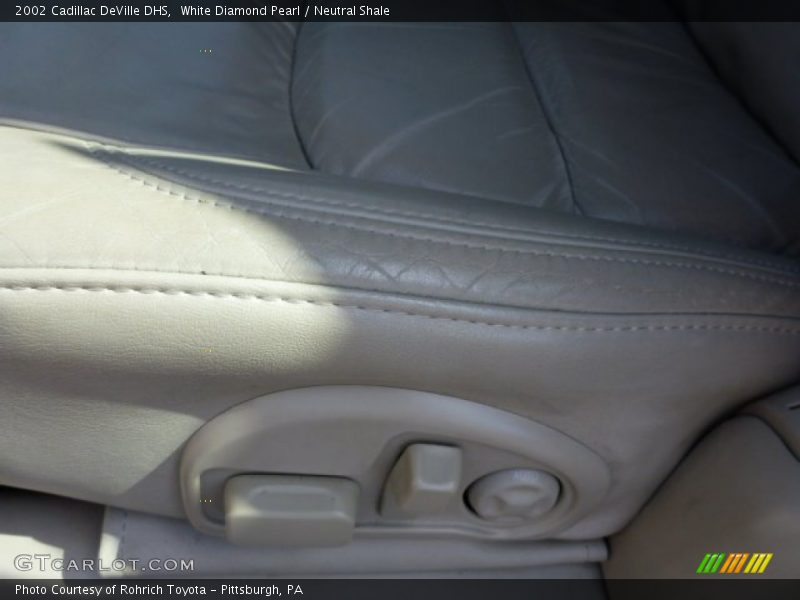 White Diamond Pearl / Neutral Shale 2002 Cadillac DeVille DHS