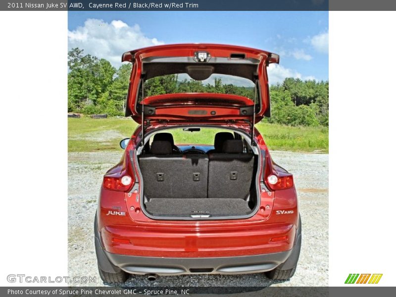 Cayenne Red / Black/Red w/Red Trim 2011 Nissan Juke SV AWD