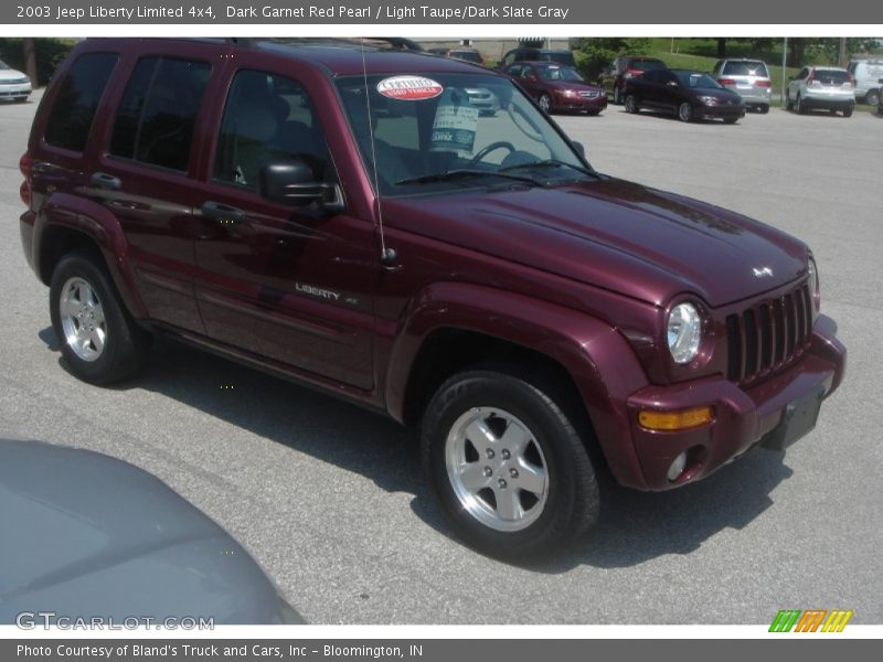Front 3/4 View of 2003 Liberty Limited 4x4
