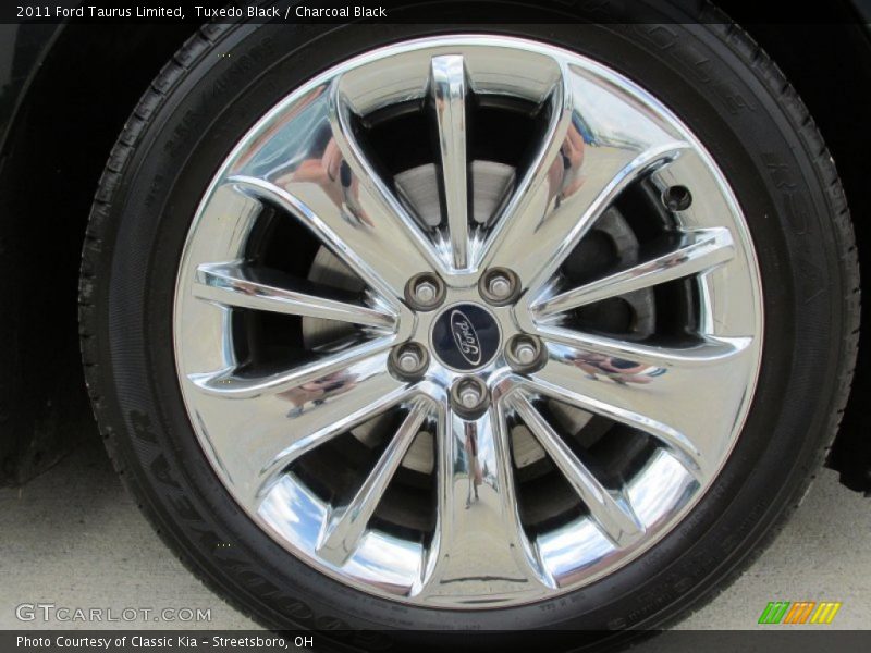 Tuxedo Black / Charcoal Black 2011 Ford Taurus Limited