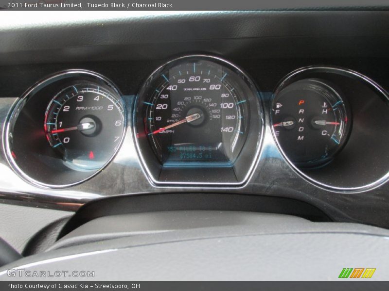 Tuxedo Black / Charcoal Black 2011 Ford Taurus Limited