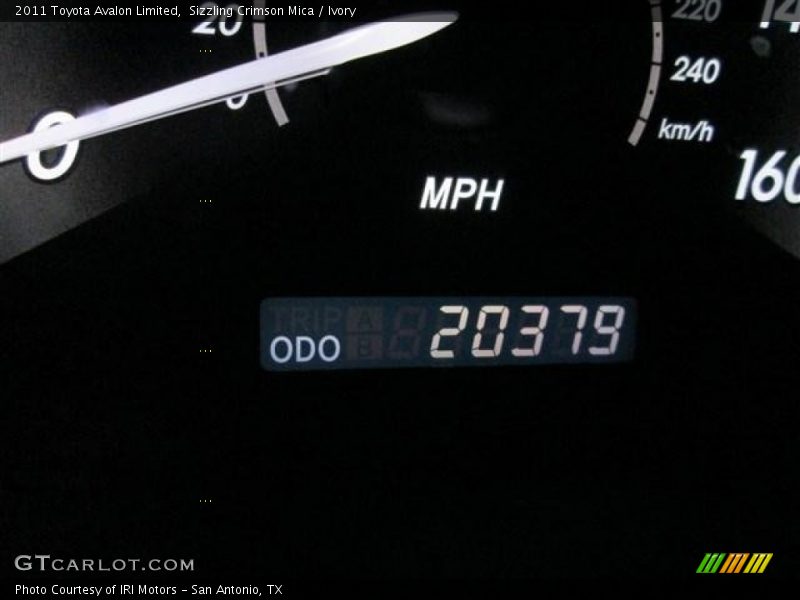 Sizzling Crimson Mica / Ivory 2011 Toyota Avalon Limited