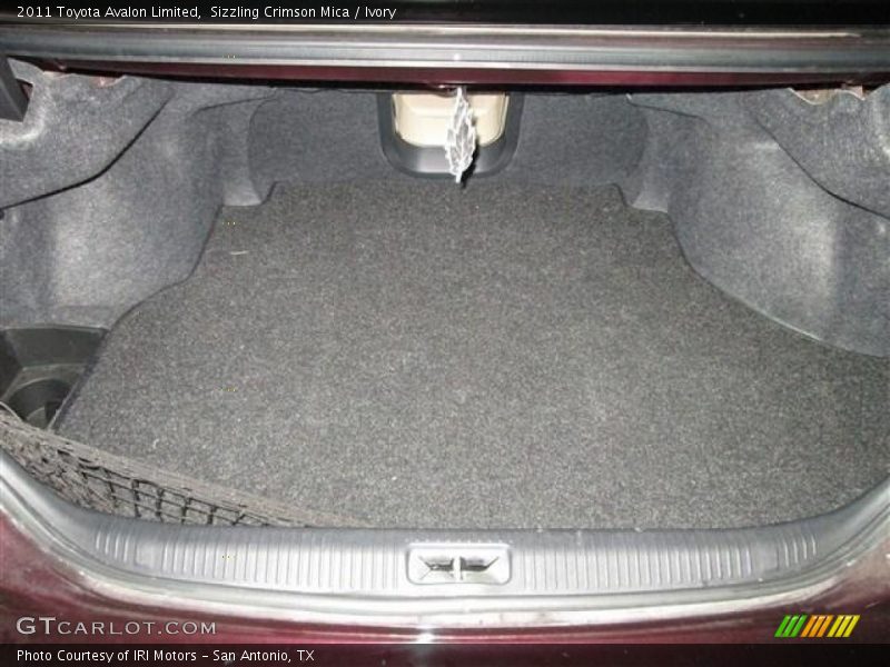 Sizzling Crimson Mica / Ivory 2011 Toyota Avalon Limited