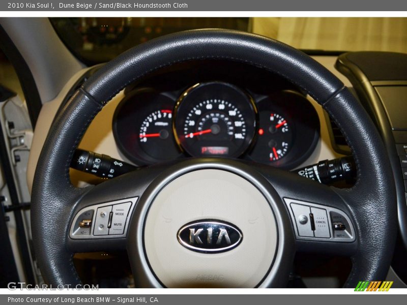 Dune Beige / Sand/Black Houndstooth Cloth 2010 Kia Soul !