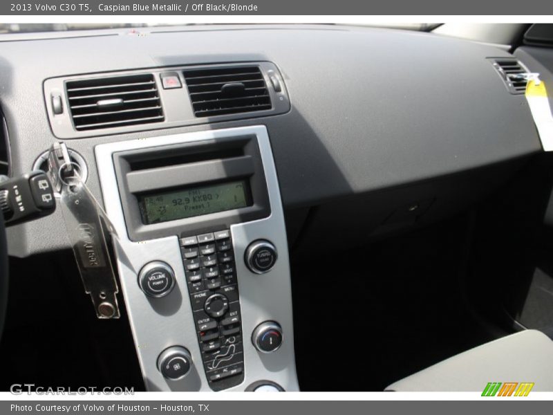 Caspian Blue Metallic / Off Black/Blonde 2013 Volvo C30 T5