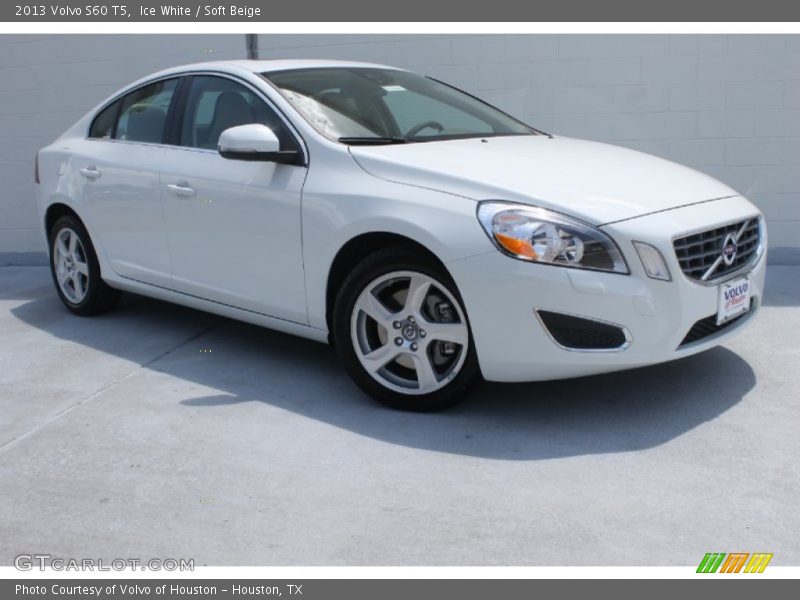 Ice White / Soft Beige 2013 Volvo S60 T5