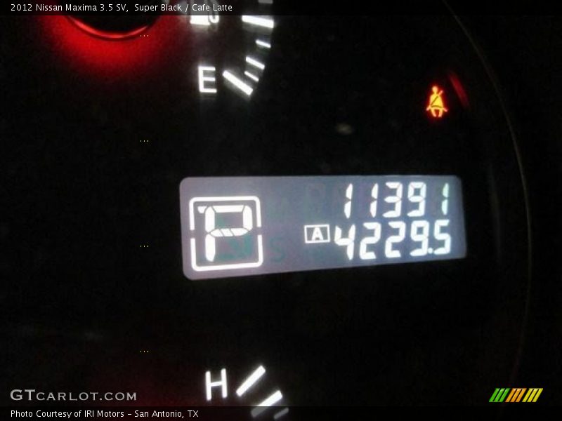 Super Black / Cafe Latte 2012 Nissan Maxima 3.5 SV