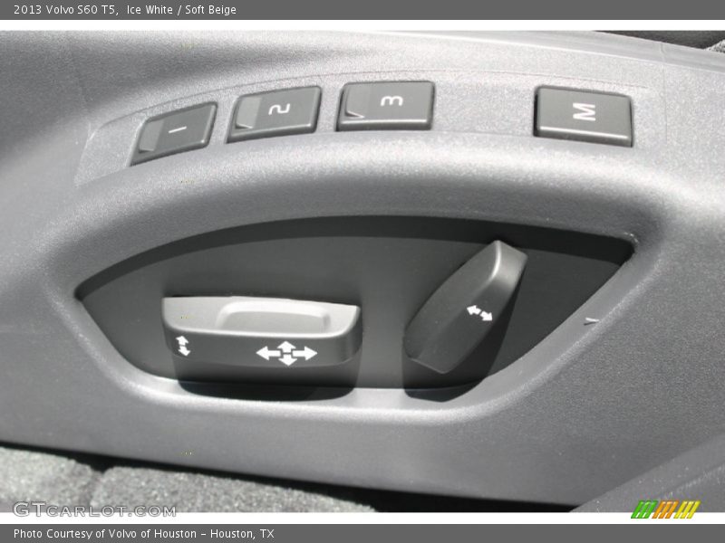 Ice White / Soft Beige 2013 Volvo S60 T5