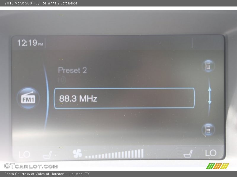 Ice White / Soft Beige 2013 Volvo S60 T5